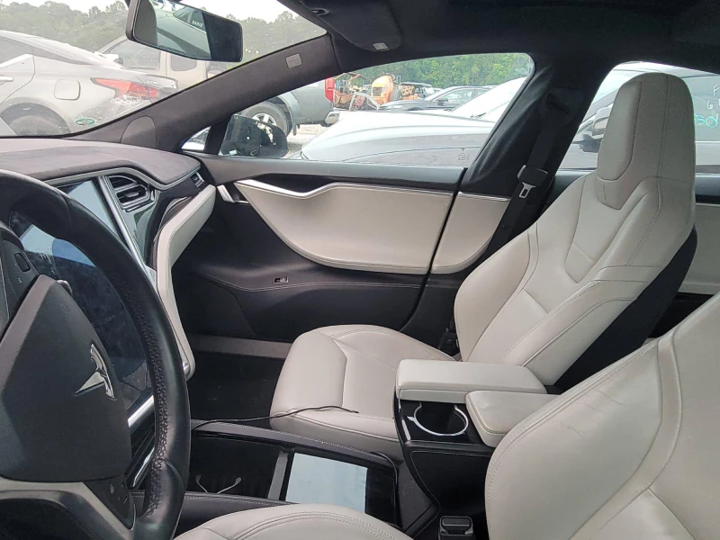 Tesla model S  P85D