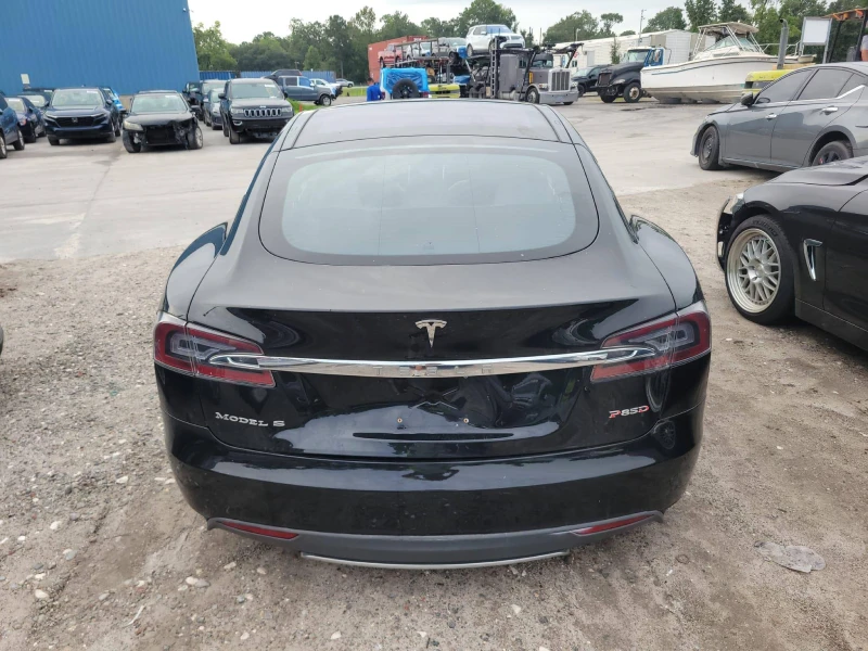 Tesla model S  P85D