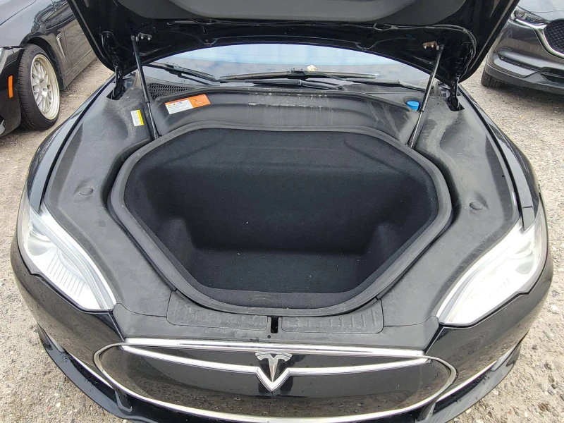 Tesla model S  P85D
